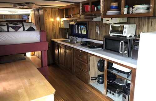 Myrtle Beach Alquiler De RV | Antique 1958 Spartan Camper Trailer, Ocean Lakes Cmpgrnd, I-33.