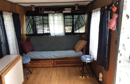 Myrtle Beach Alquiler De RV | Antique 1958 Spartan Camper Trailer, Ocean Lakes Cmpgrnd, I-33.