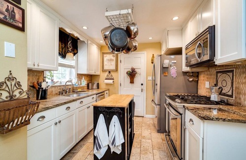 Kettering Casa | Antique Charm - 3BR! Kettering/UD/S Dayton