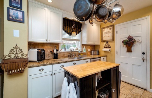 Kettering Casa | Antique Charm - 3BR! Kettering/UD/S Dayton