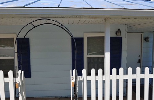 Waupaca Apartamento | Antique Home Downtown Waupaca