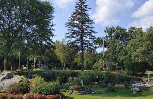 Waupaca Apartamento | Antique Home Downtown Waupaca