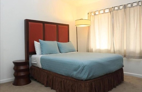 Frontier Hotel | Antler Motel