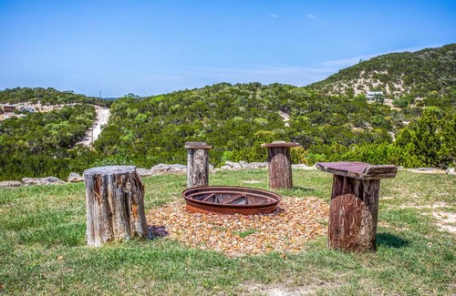 Pipe Creek Casa | Antler Run Ranch Cabin