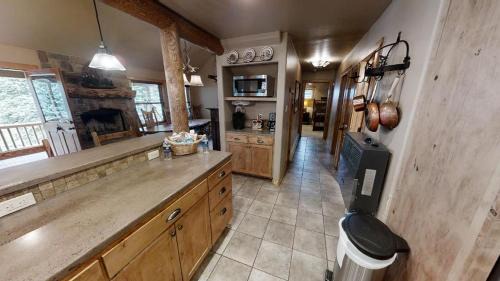 Taos Ski Valley Casa | Antlers Riverside Lodge