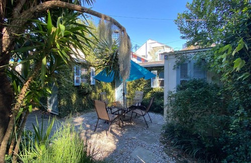 Faubourg Delachaise Hotel | Antonine Apartment Upper Garden District