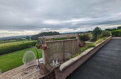 Boardmills Cama Y Desayuno | Antrim Heights Estate