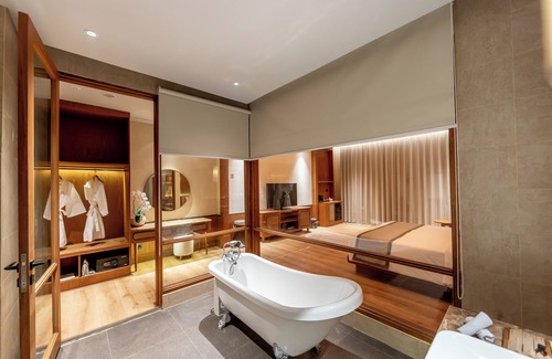 Sayan Hotel | ANUMANA DE SUITE