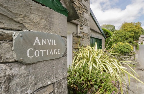 Near Sawrey Cabaña | Anvil Cottage, SAWREY