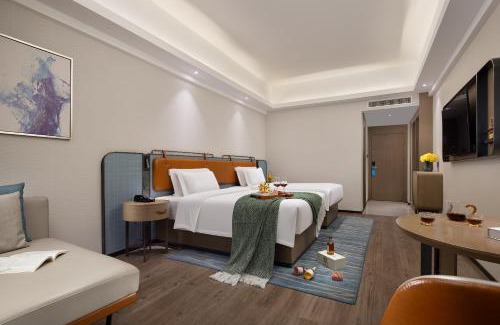 Fu Rong Hotel | Anya Hotel -Next to Jiefang West Bar Street 2 minutes to the subway station free coffee free laundry free gym, huge windows