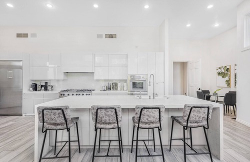 Bel Air Casa | Anzio - Contemporary Bel Air Estate with Endless Amenities