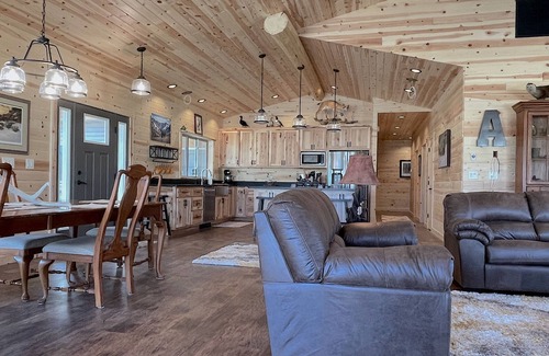 Cody Casa | AO Ranch- Mountain Property with Elaborate Views