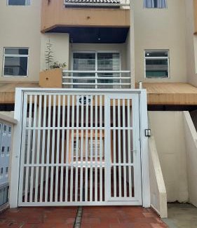 Caioba Apartamento | Apê do Ninho - Duplex em Caiobá