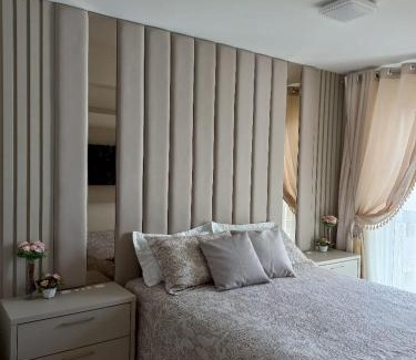 Itacolomi Apartamento | Apê estilo Resort c/pé na areia e vista mar, próximo ao Beto Carrero