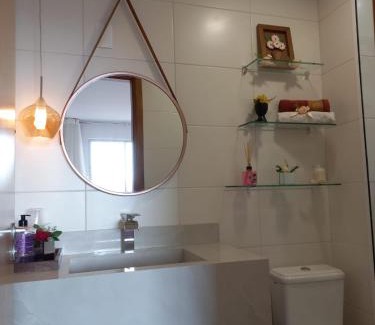 Itacolomi Apartamento | Apê estilo Resort c/pé na areia e vista mar, próximo ao Beto Carrero