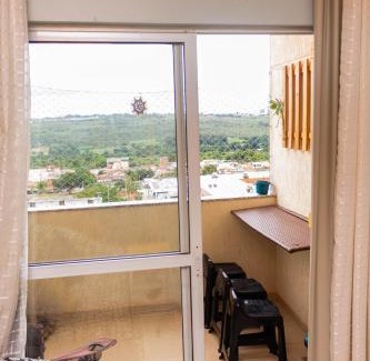 Samambaia Apartamento | Apê Família Feliz - Lazer e Conforto com Varanda - Até 5P