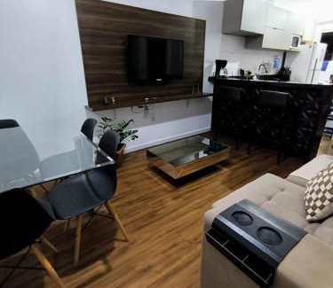 Caruaru Apartamento | Apê moderno com Ar, Wi-Fi, máquina de lavar, garagem e portaria 24h- completo e confortável!