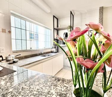 Formosa Apartamento | Apë Brazilian moderno no centro com ar condicionado