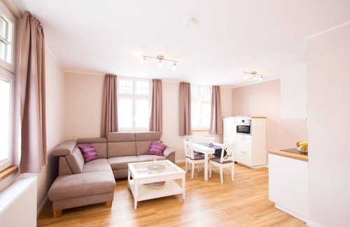 Uerzig Apartamento | Ap 4 - Klosterberg-Junior Suite con salón-Premium-Baño Privado-Vineyard view