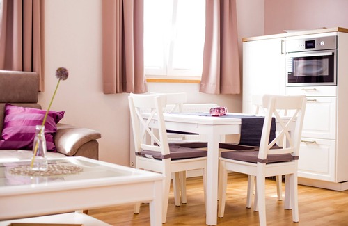Uerzig Apartamento | Ap 4 - Klosterberg-Junior Suite con salón-Premium-Baño Privado-Vineyard view