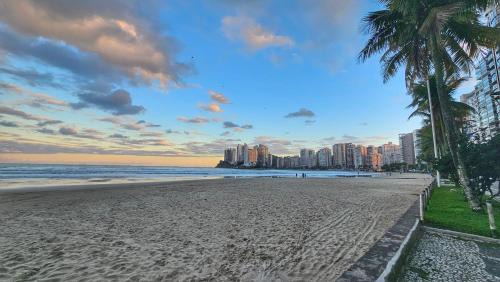 Tombo Apartamento | Ap Confortável - Praia das Astúrias - Beach Host