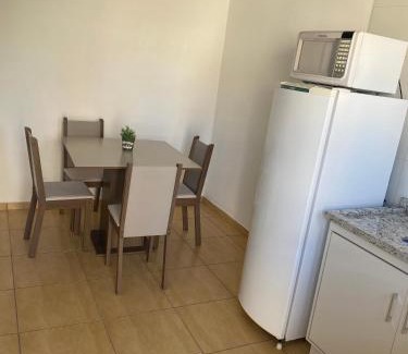 Nossa Senhora do Rosario Apartamento | AP FRENTE À PRAÇA BEM LOCALIZADO 02