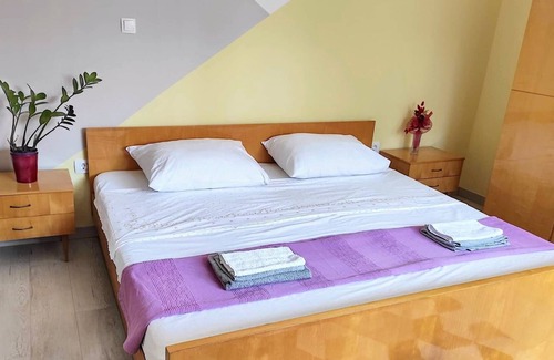 Sodici Apartamento | Apartment Silvermoon - 10 minute walk from beaches in Kostrena
