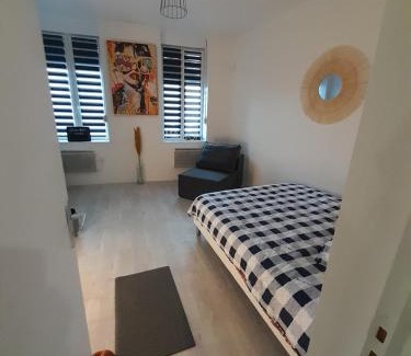 Marly Apartamento | Apaartement près du Stade du Hainaut