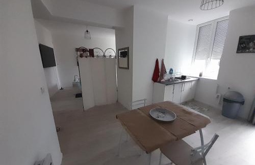 Marly Apartamento | Apaartement près du Stade du Hainaut