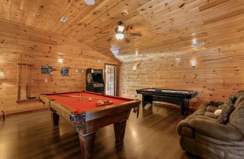 Cosby Casa | Apalachee Pool lodge