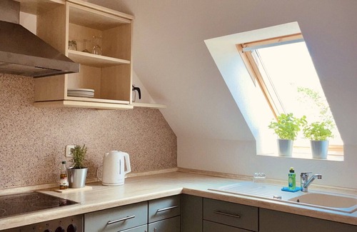 Klein Bollhagen Apartamento | Apartamento 'Fewo Sonnengelb - Fulgenhaus' con balcón