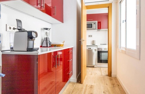 Collblanc y La Torrassa Apartamento | Apartamento nuevo espacioso cómodo a 7 minutos a pie del Camp Nou