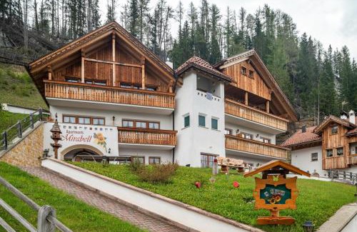 Livinallongo del Col di Lana Apartamento | Apartments Mirabell