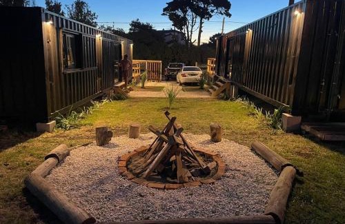 Barrio Los Acantilados Apartamento | Apart Containers, Acantilados