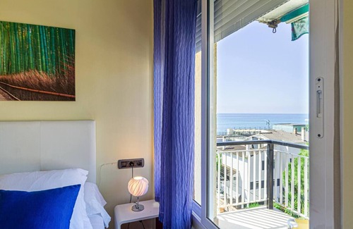 Sant Andreu de Llavaneres Apartamento | Apartamento Llavaneras II vistas al mar y piscina