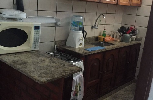 Downtown Buzios Apartamento | Apart-hotel a 450m da Praia do Canto em Búzios/RJ