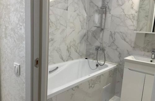 Lviv Hotel | Apart-hotel in Avalon on Chornovola St
