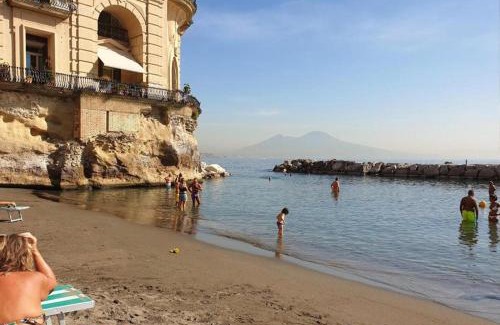 Chiaia Hotel | Apart Hotel Suite Napoli Chiaia Mergellina