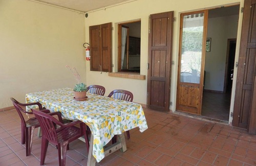 Montecatini Val di Cecina Apartamento | Apartamento '4' con piscina compartida, jardín compartido y Wi-Fi