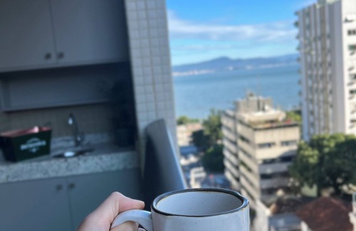 Agronomica Apartamento | Apartamento Moderno a 1 Quadra da Av. Beira-mar Norte - Florianópolis