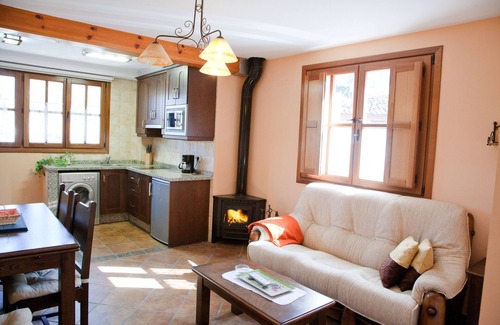 Vigidel Apartamento | Apartamentos Valdecarzana . Braña el Revellón senda del oso
