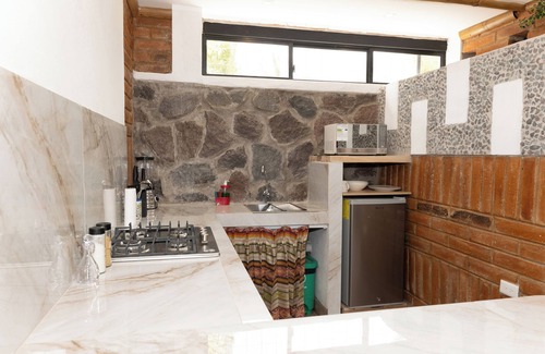 Cotacachi Apartamento | Aparta Studio Con Tina Tv Cocina en Cotacachi
