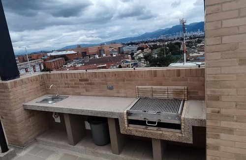Bogota Apartamento | Apartaestudio amoblado, Edificio Avanzzare T1-501