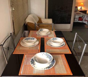 Barrios Unidos Apartamento | ApartaEstudio cerca de todo!