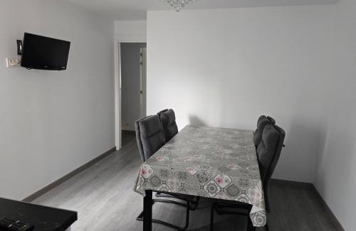 Carbajal de la Legua Apartamento | Apartamento de 2 dormitorios en León