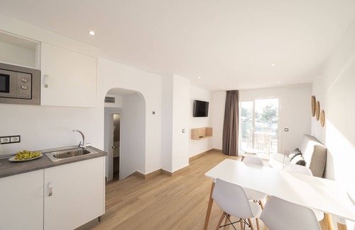 Cala Vadella Apartamento | Apartamentos Blanco Sol