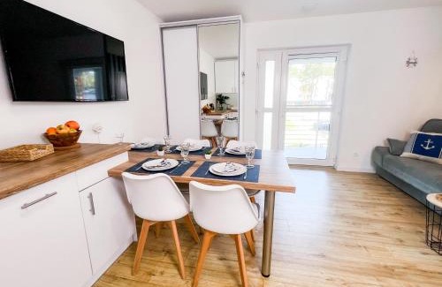 Poddabie Apartamento | APARTAMENT 14B BLUE MARINE Poddąbie Basen Odkryty Brodziki Plac Zabaw