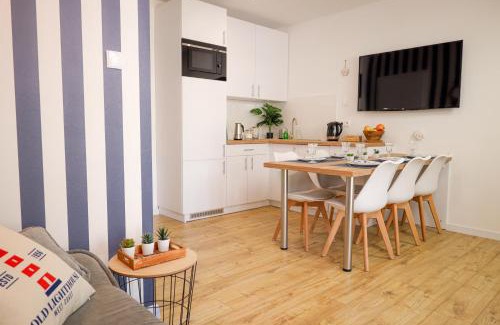 Poddabie Apartamento | APARTAMENT 14B BLUE MARINE Poddąbie Basen Odkryty Brodziki Plac Zabaw