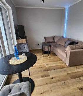 Grunwald Apartamento | Apartament Bułgarska 59 - sypialnia i salon - 40m2 - self check in 24h