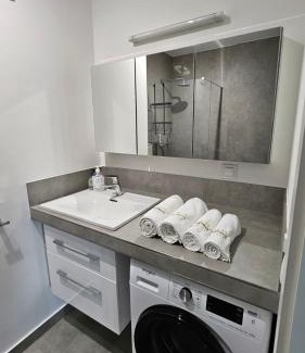Grunwald Apartamento | APARTAMENT BUŁGARSKA 60m2-3 POKOJE-PIĘKNY WIDOK-13 PIĘTRO 24H CHECK IN